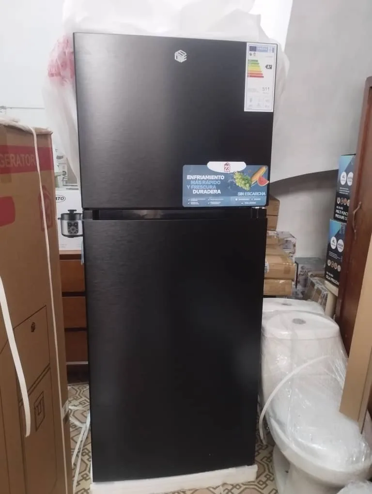 Refrigerador EONE 14 pies 