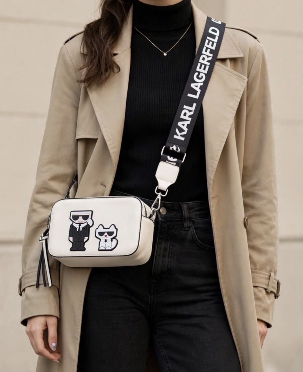 Karl Lagerfeld white/sauare